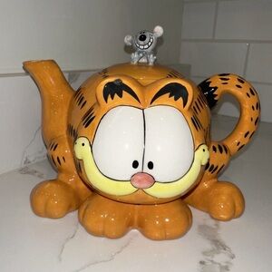 Rare Garfield The Cat Paws Burton & Burton Ceramic Teapot with Mouse Lid 8.5”